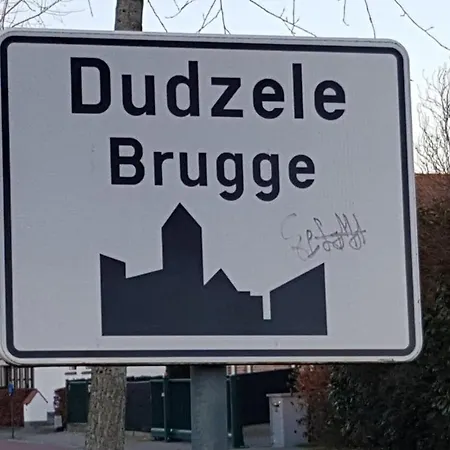 Logies De Meerkoet Panzió *
